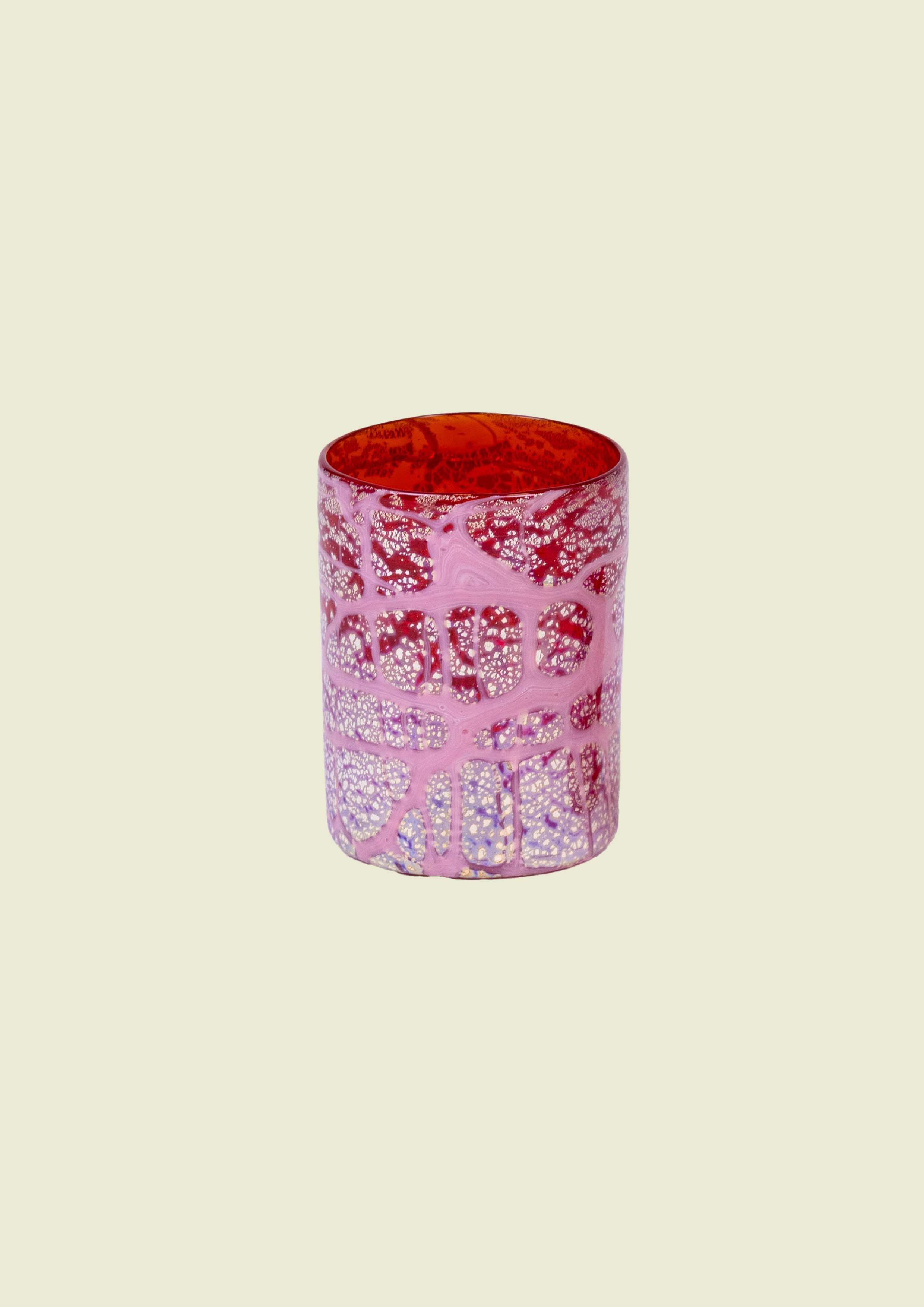 Hand-blown Venetian glass tumbler in red and pink tones with pure silver leaf, handcrafted in Venice by Forma Comptus
